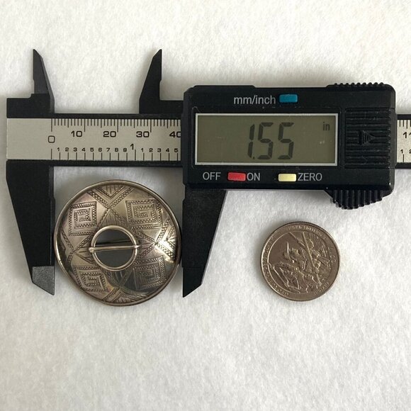 VTG 813H Silver Finland Kultateollisuus Ky Modernist 1.55" Round Domed Brooch - Picture 14 of 16